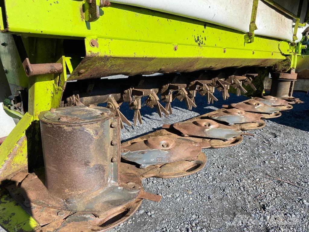 CLAAS DISCO 3050 Kosačky namontované a ťahané