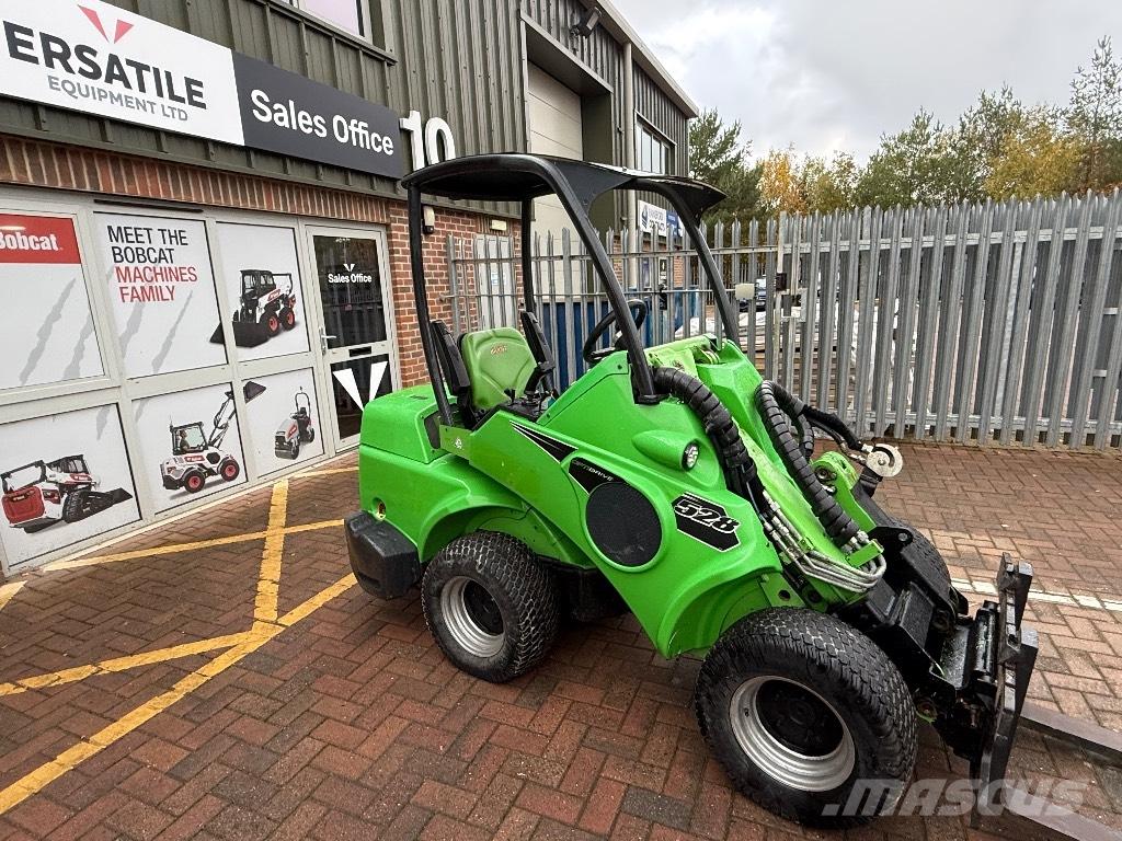 Avant 528 Mininakladače