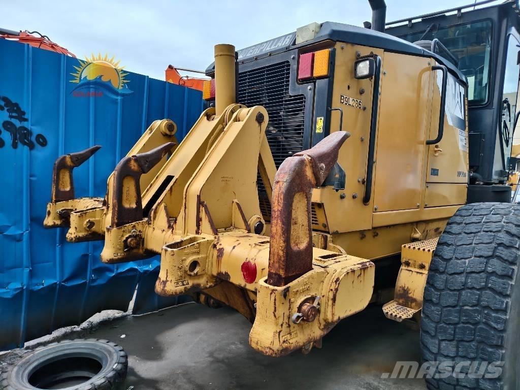 CAT 160 M Grejdery