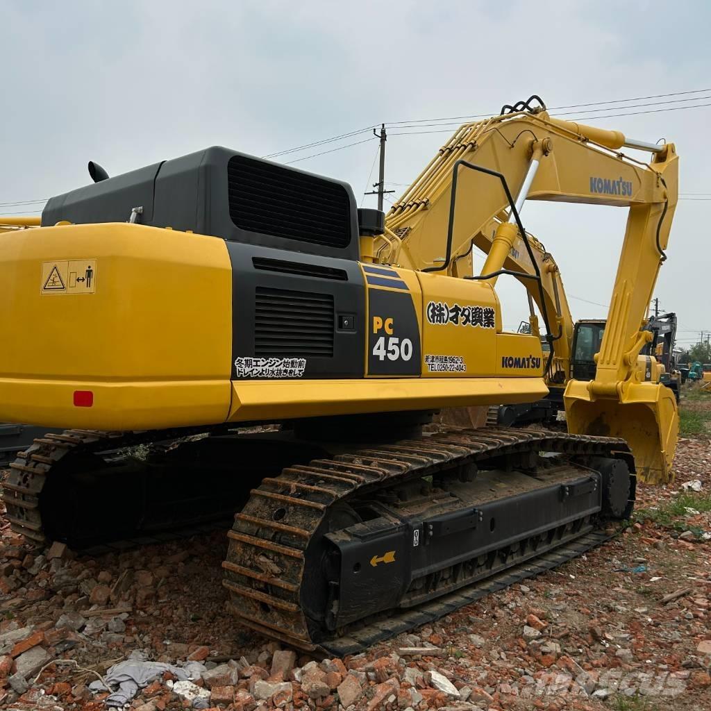 Komatsu 450 Pásové rýpadlá