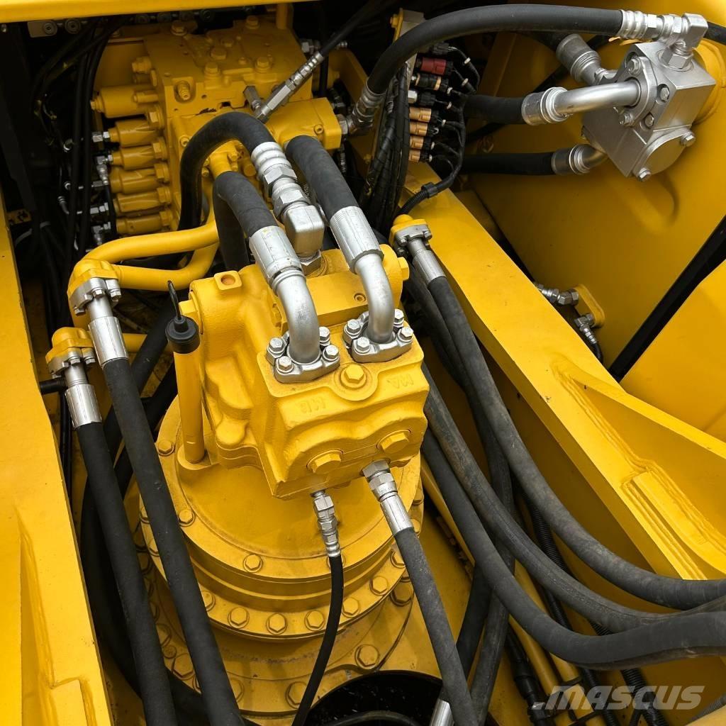 Komatsu 450 Pásové rýpadlá