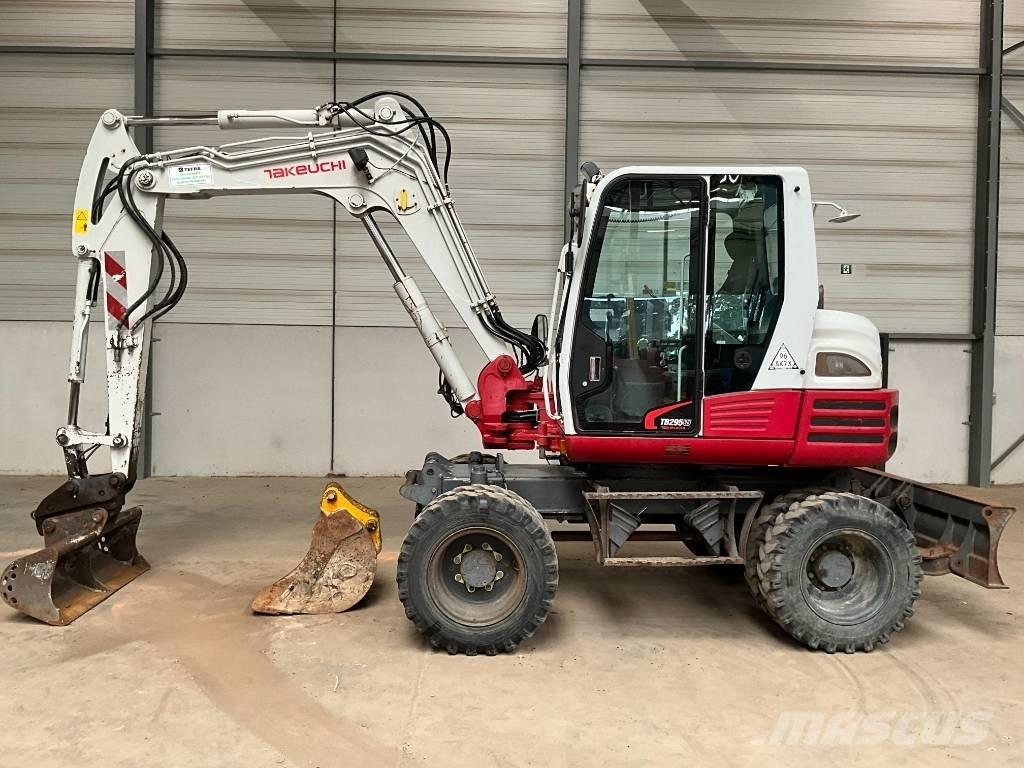 Takeuchi TB 295 W Kolesové rýpadlá