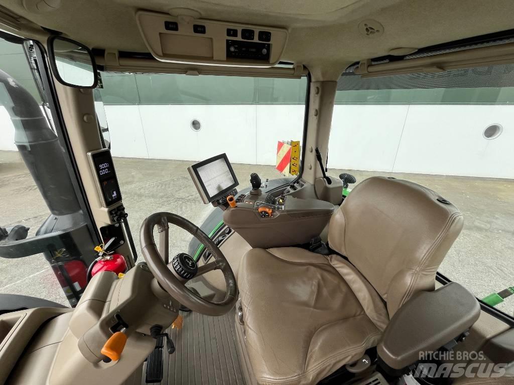 John Deere 7310 R Traktory