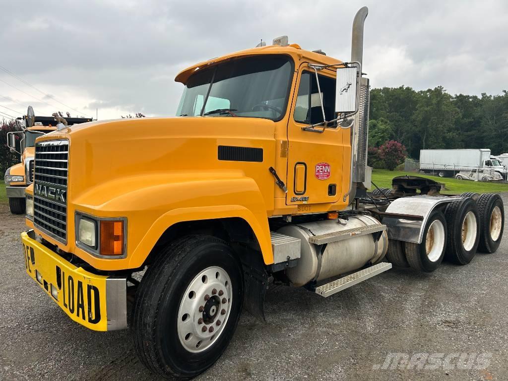 Mack CH 613 Ťahače