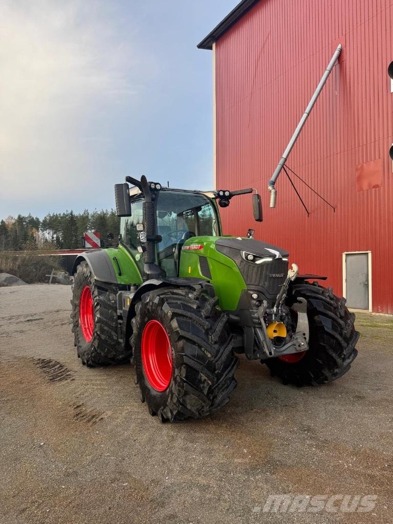 Fendt 728 Gen 7 Traktory