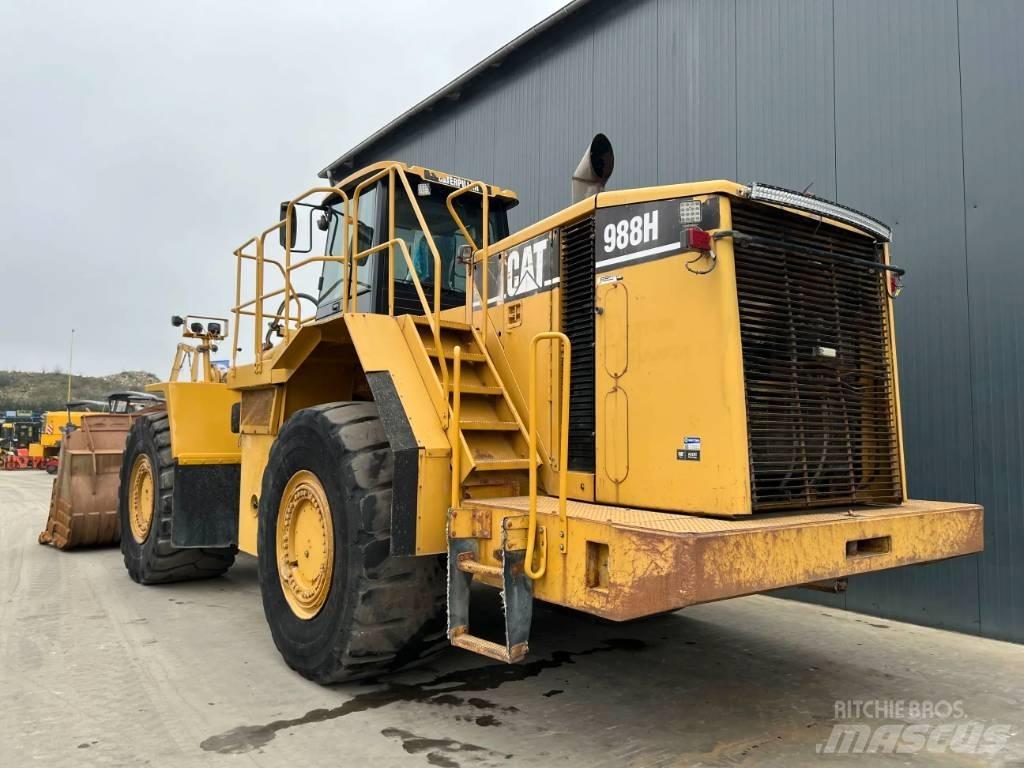 CAT 988H Kolesové nakladače