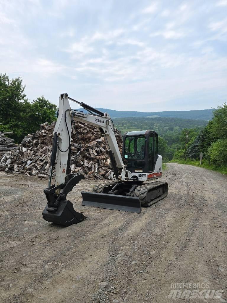 Bobcat 341 G Mini rýpadlá < 7t