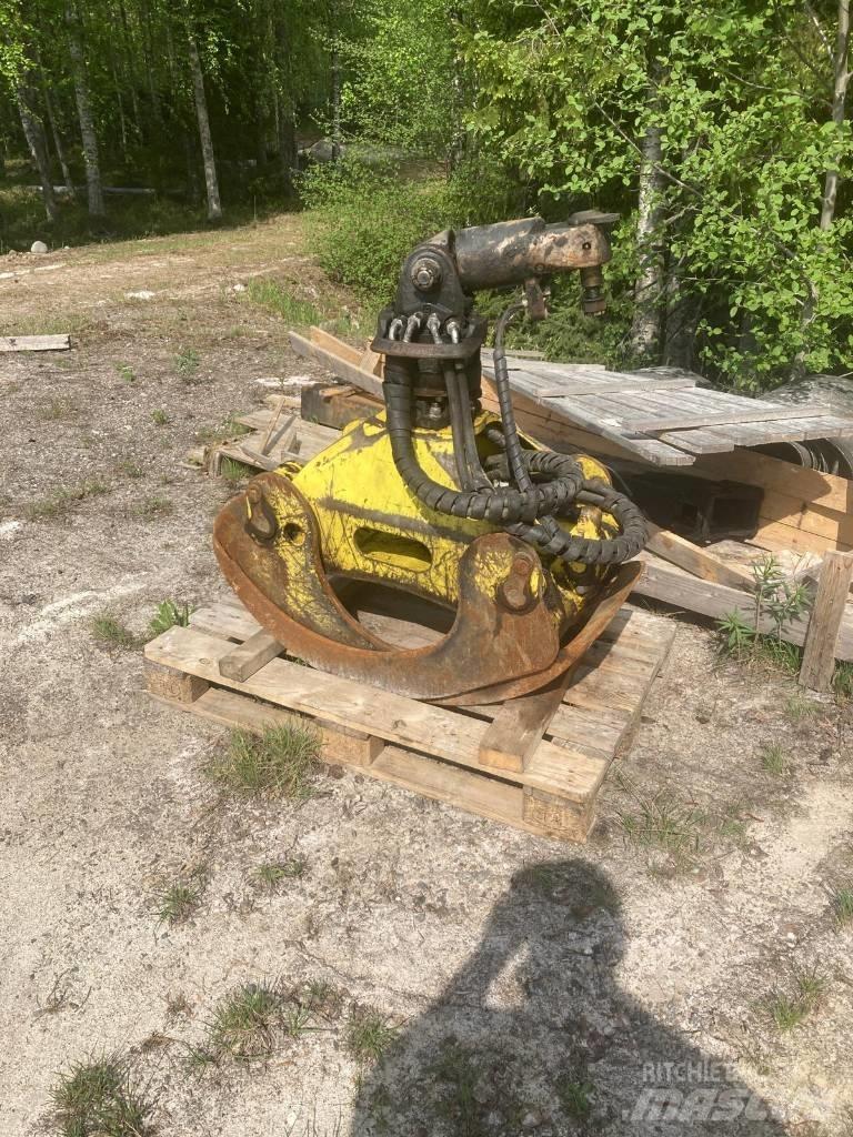 Loglift F118ST9.6 Lesnícke žeriavy