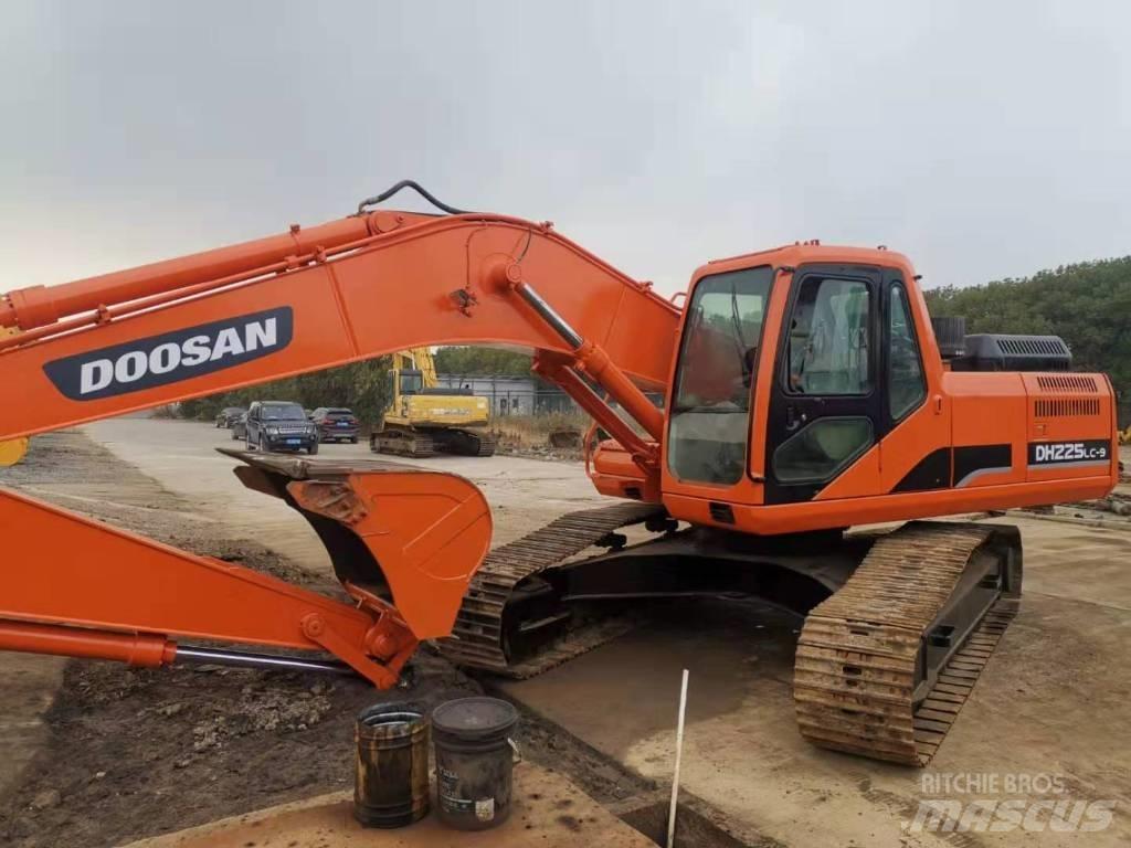 Doosan DH225LC-9 Pásové rýpadlá