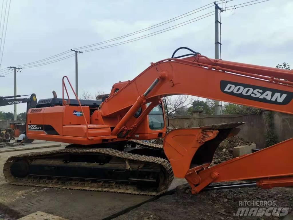 Doosan DH225LC-9 Pásové rýpadlá