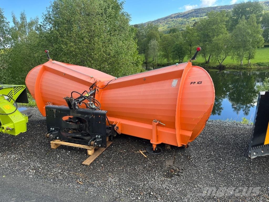 FMG PA330 Snežné pluhy, predné snežné radlice