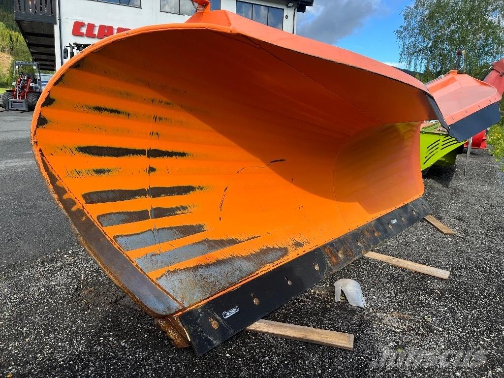 FMG PA330 Snežné pluhy, predné snežné radlice