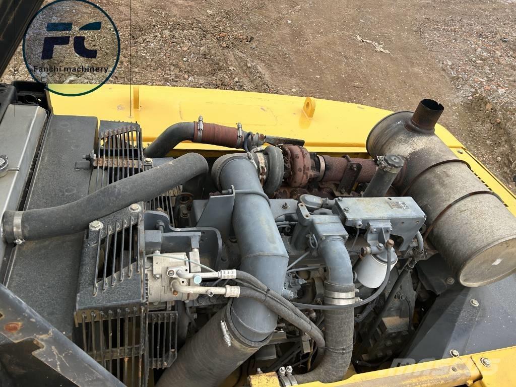 Komatsu 360 Pásové rýpadlá