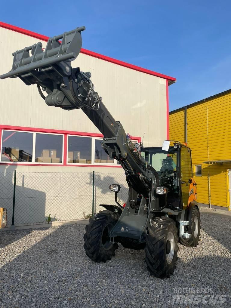 GiANT G 5000 TELE Viacúčelové nakladače