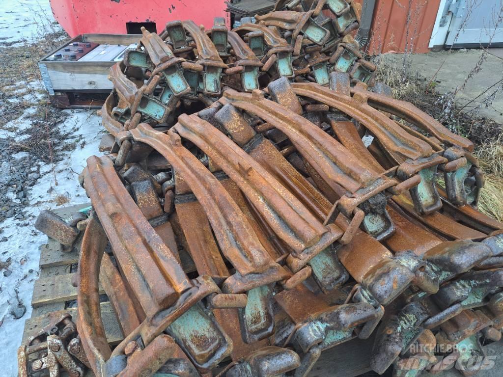 Komatsu 901 XC Harvestory