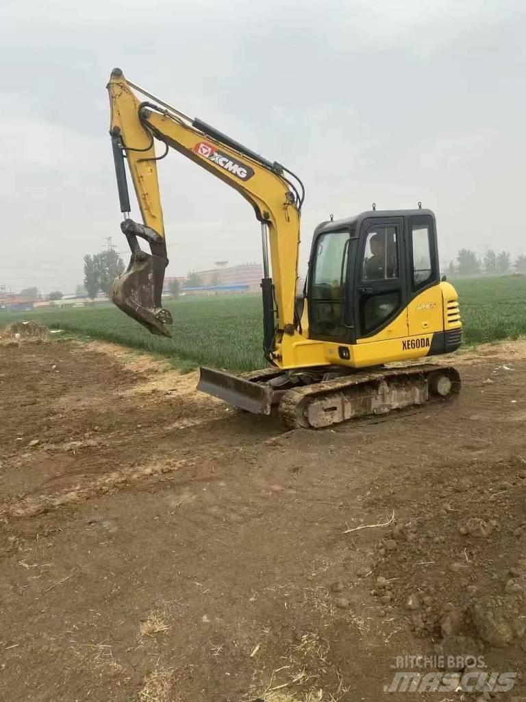 XCMG XE 60 DA Mini rýpadlá < 7t