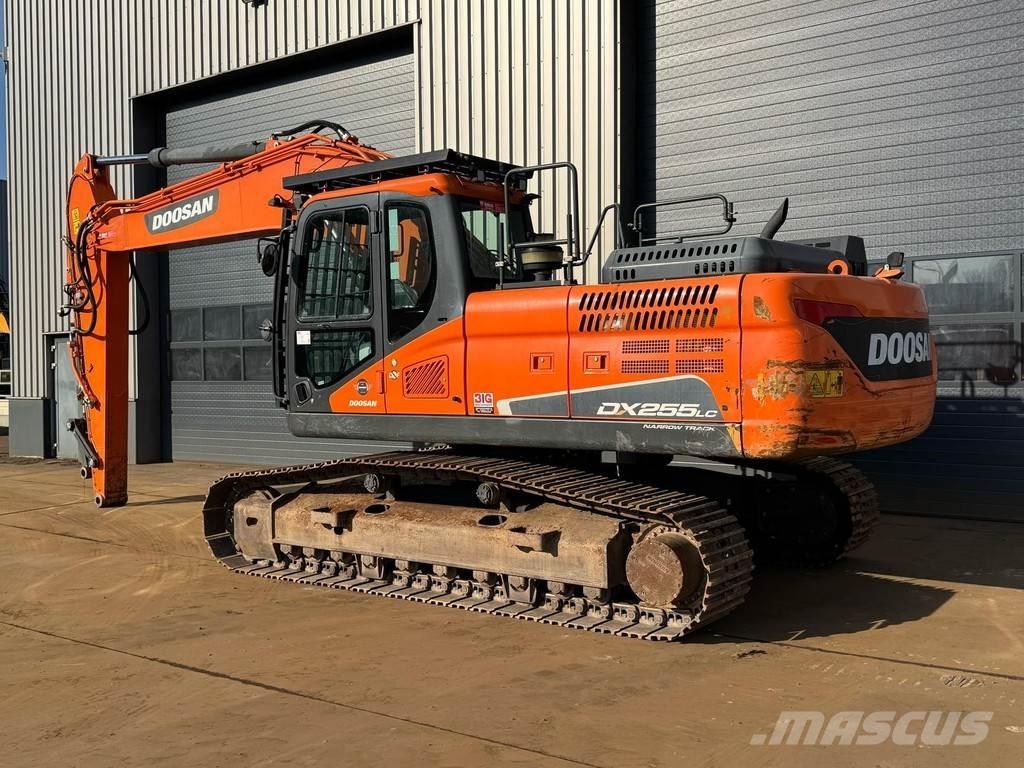 Doosan DX255NLC-5 Pásové rýpadlá