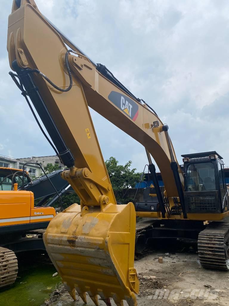 CAT 330 D Pásové rýpadlá