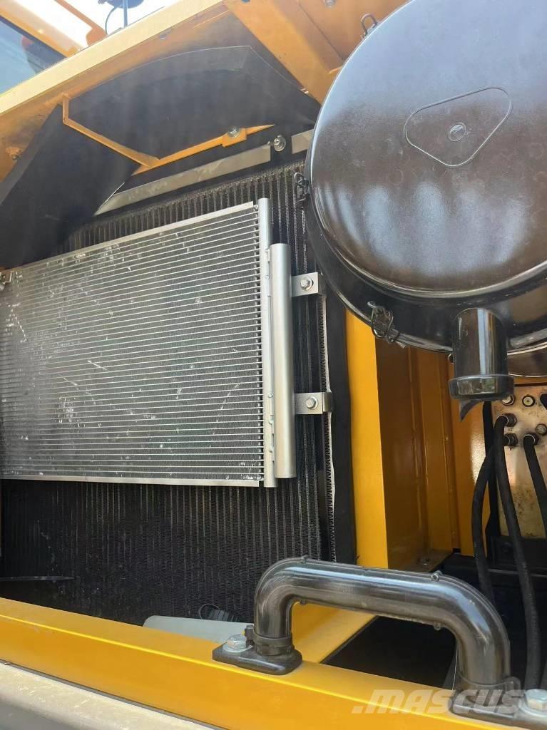 Volvo EC 480 D L Midi rýpadlá 7 t - 12 t