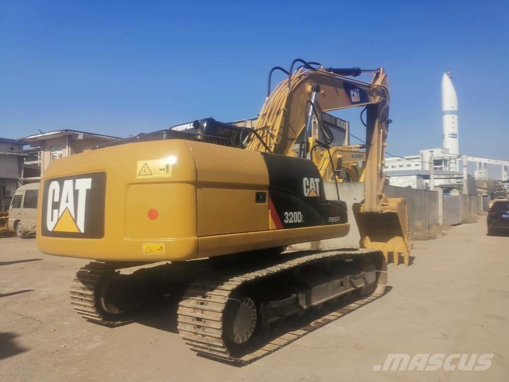 CAT 320 D Pásové rýpadlá