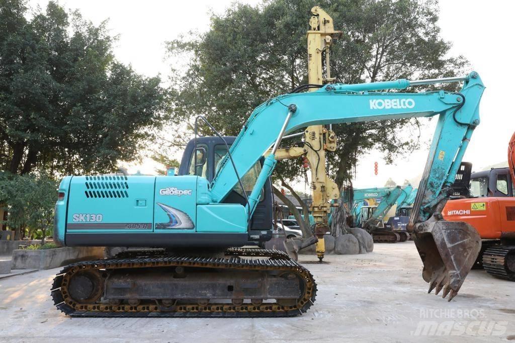 Kobelco SK130 Midi rýpadlá 7 t - 12 t