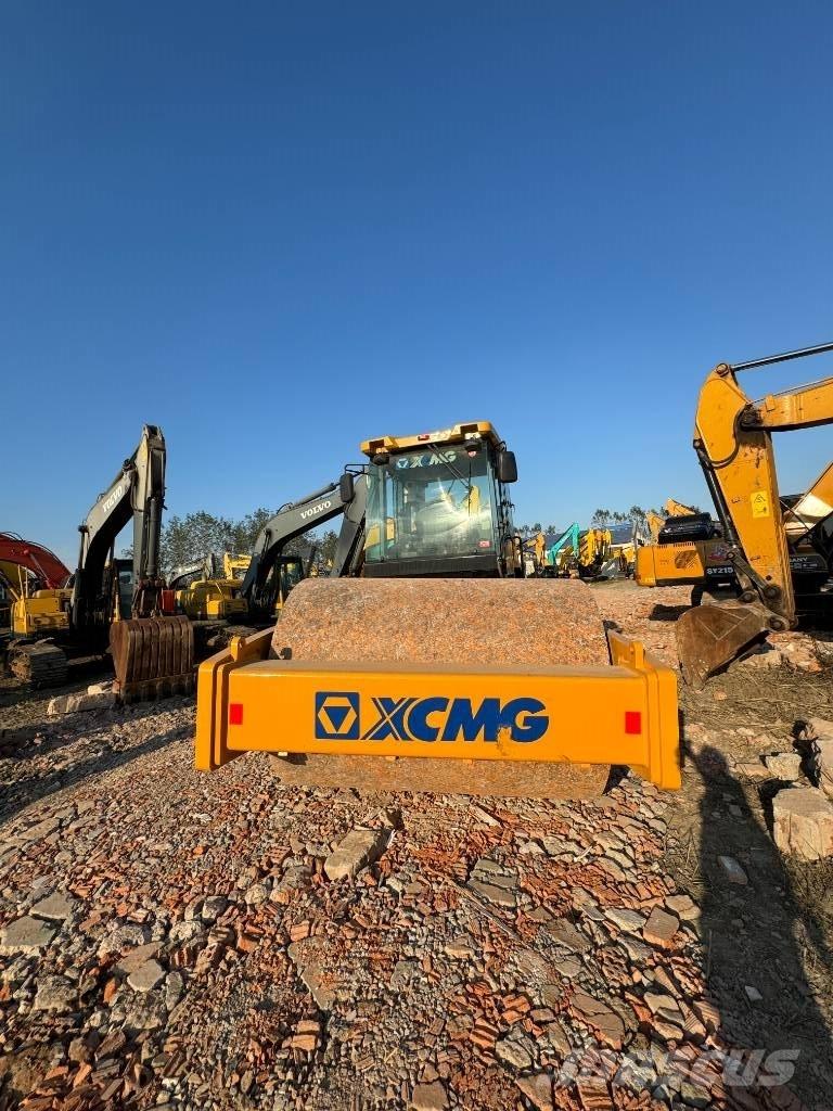 XCMG XS 263 J Ťahačové valce