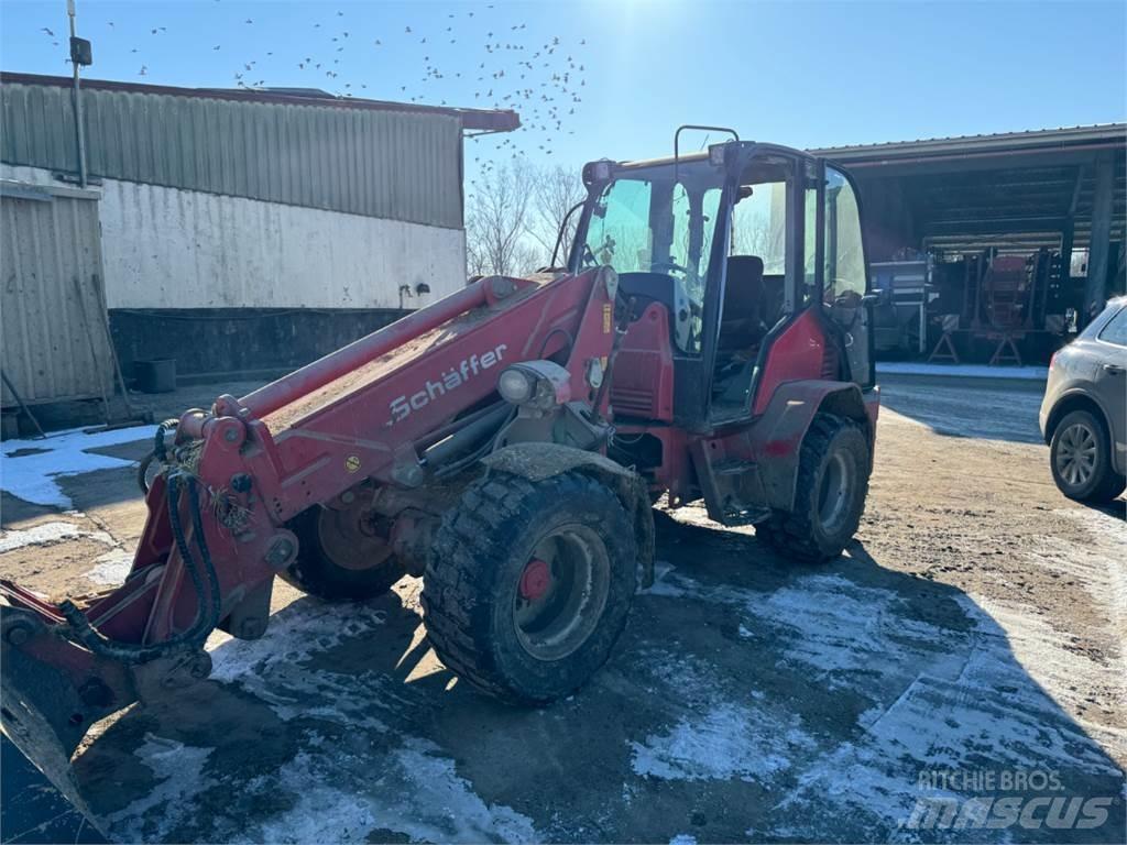 Schäffer 6370 T Šmykom riadené nakladače