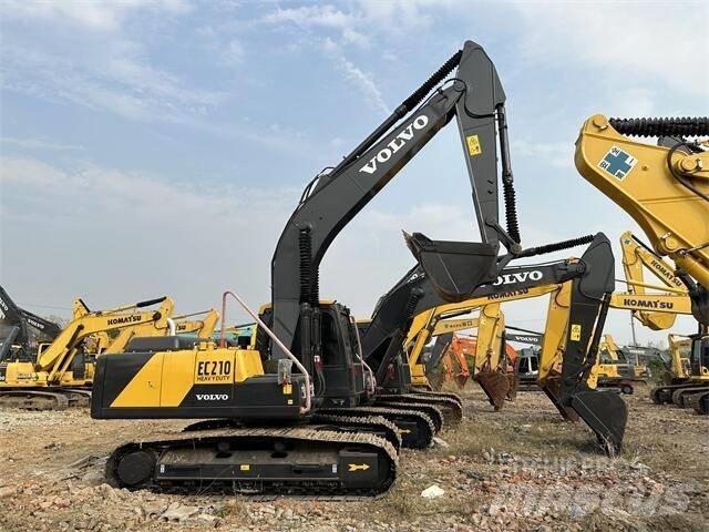 Volvo EC210 Pásové rýpadlá