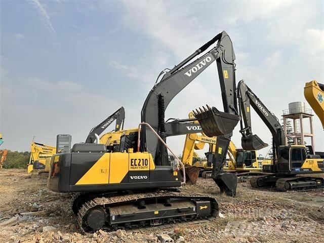 Volvo EC210 Pásové rýpadlá