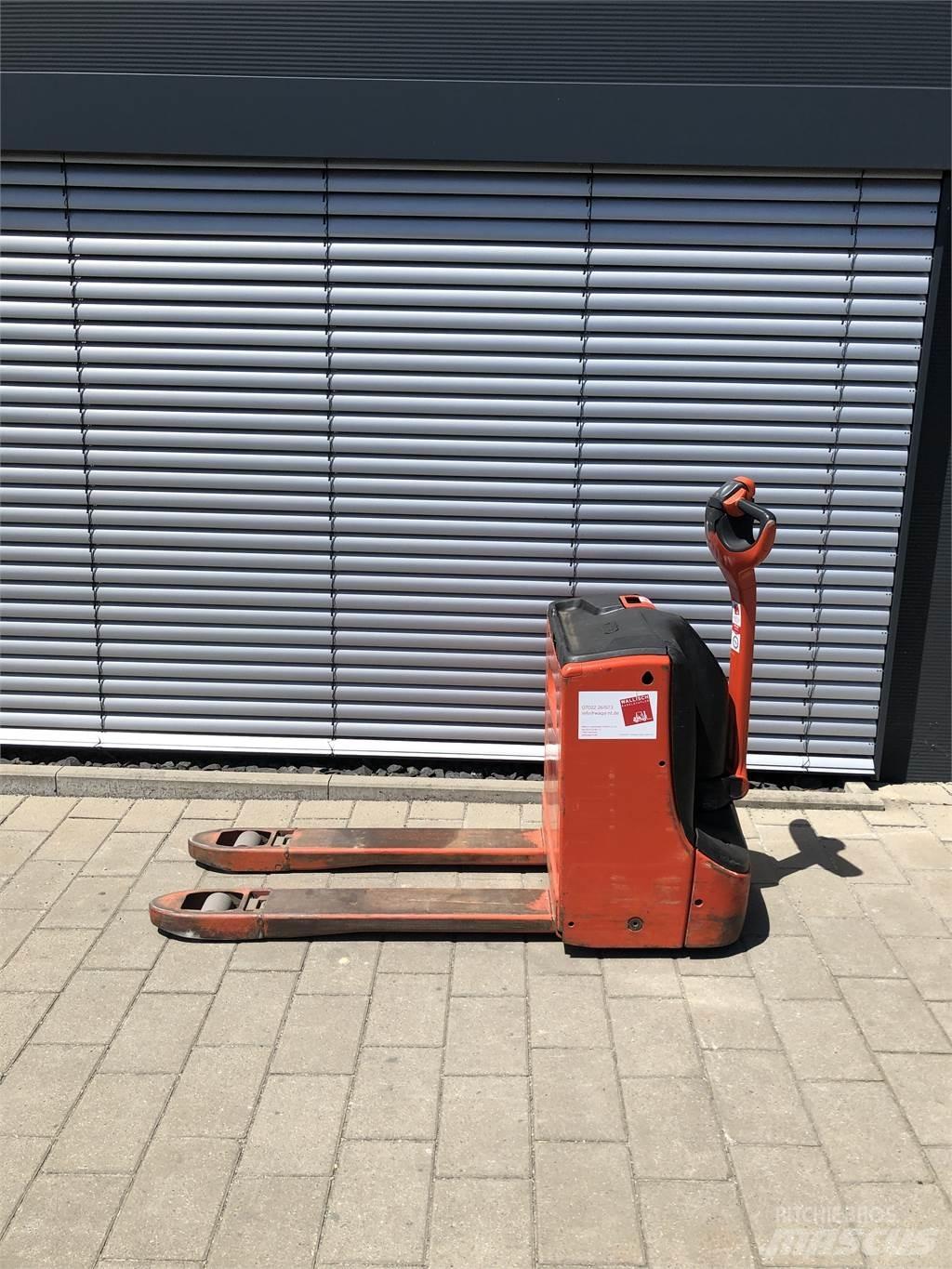 Linde T16 Nízkozdvižný vozík