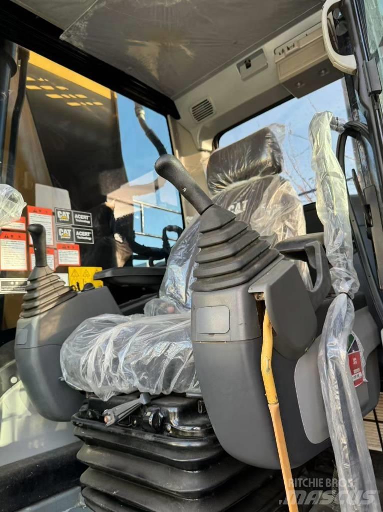 CAT 325D Pásové rýpadlá