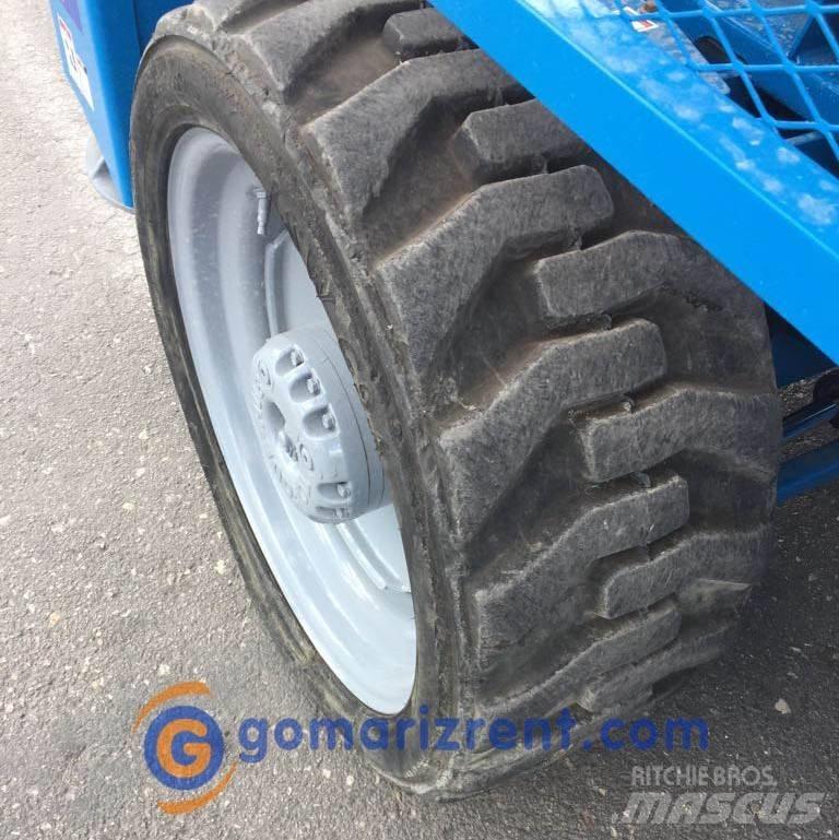 Genie GS 4390 Nožnicové zdvíhacie plošiny