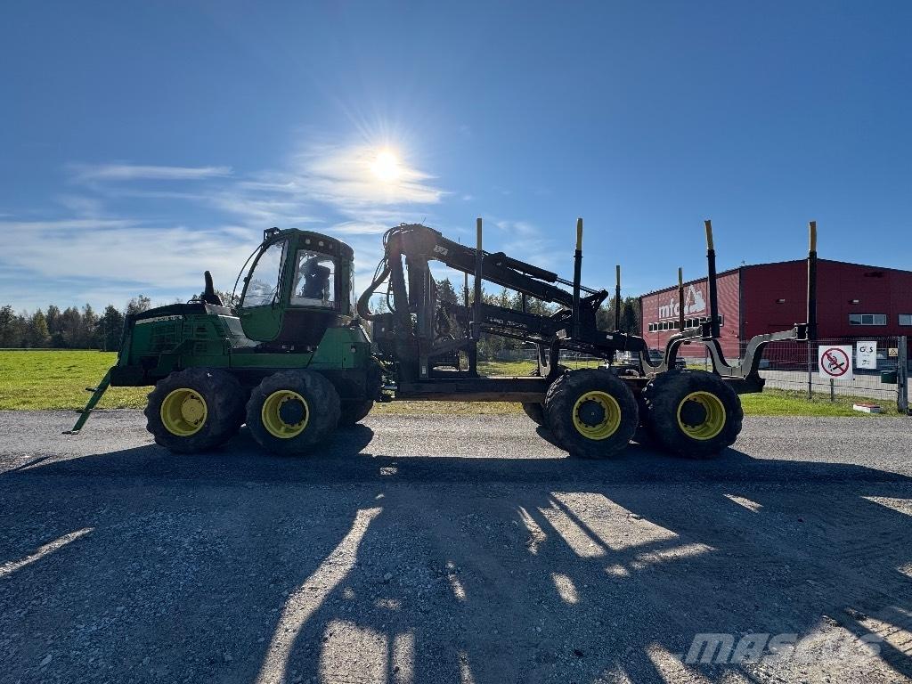 John Deere 1510G Lesné traktory