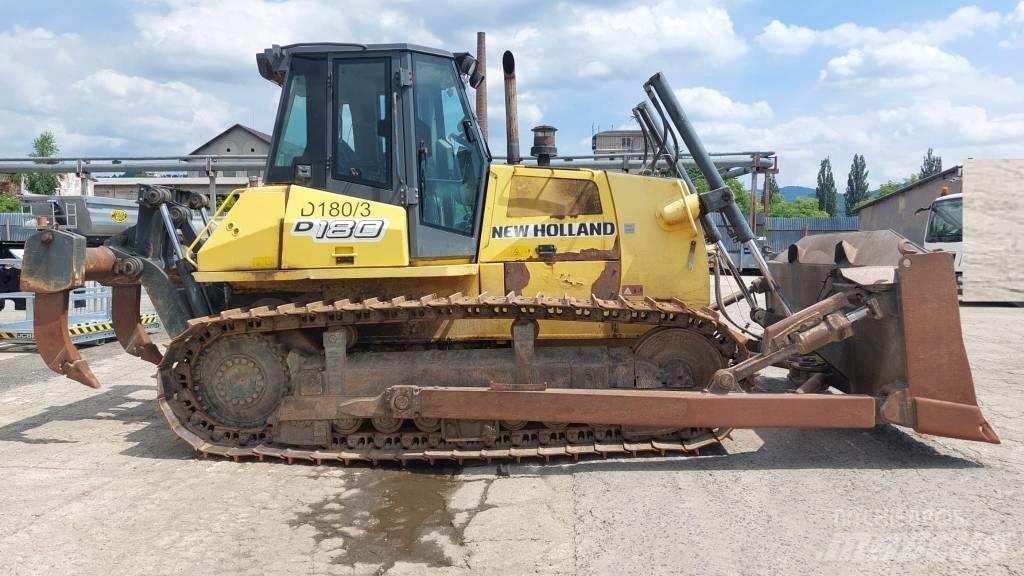 New Holland D 180 Pásové dozéry