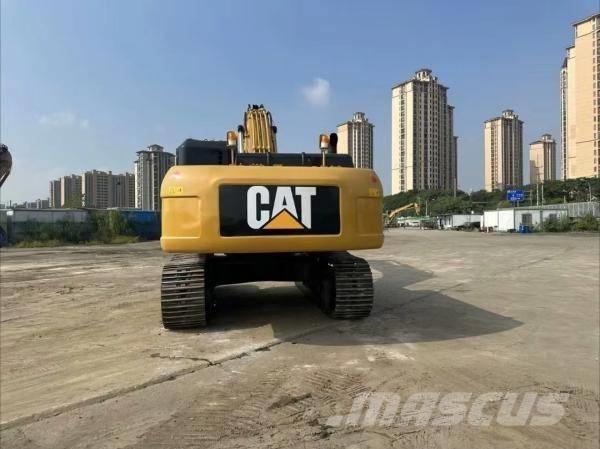 CAT 330 D Pásové rýpadlá