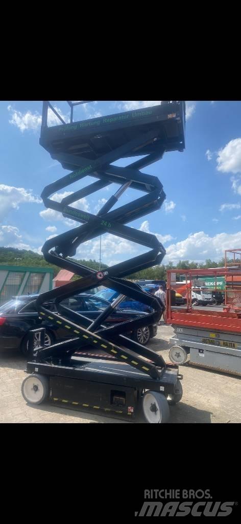 SkyJack SJ III 3226 Nožnicové zdvíhacie plošiny