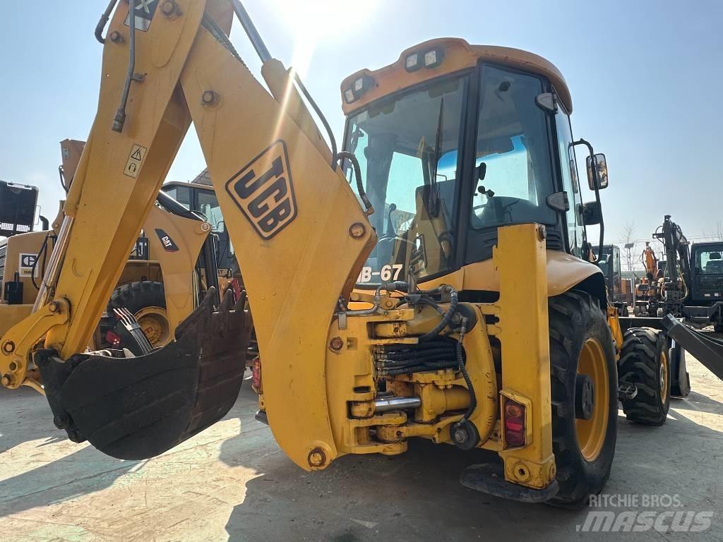 JCB 3 CX Kolesové nakladače