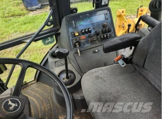 DEERE 310L EP Rýpadlo-nakladače