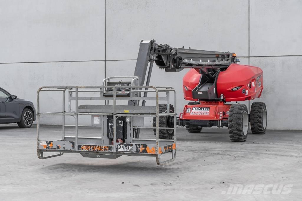 Manitou 220 TJ+ Kĺbové plošiny