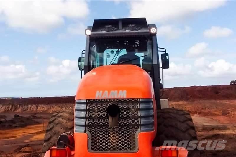 Hamm 3520 Kombinované valce