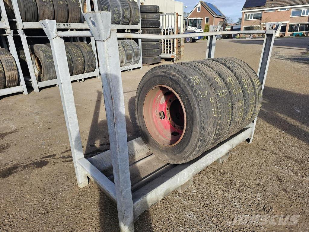 Uniroyal ENERGY Prívesy s bočnou zhrnovacou plachtou