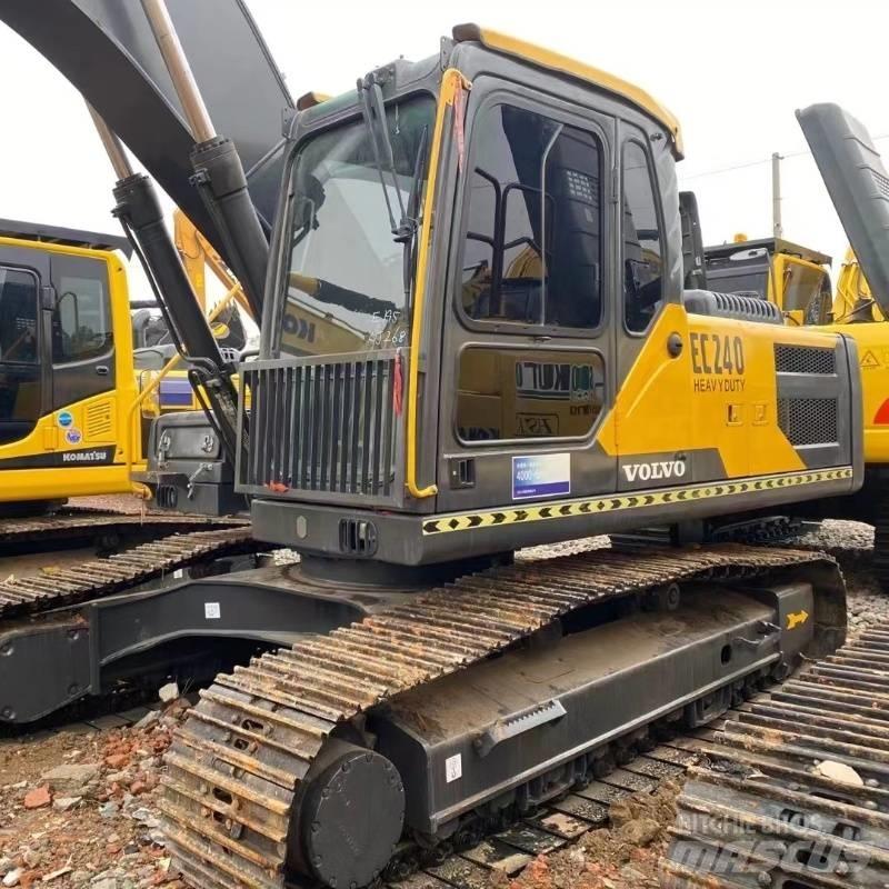 Volvo EC 240 Pásové rýpadlá