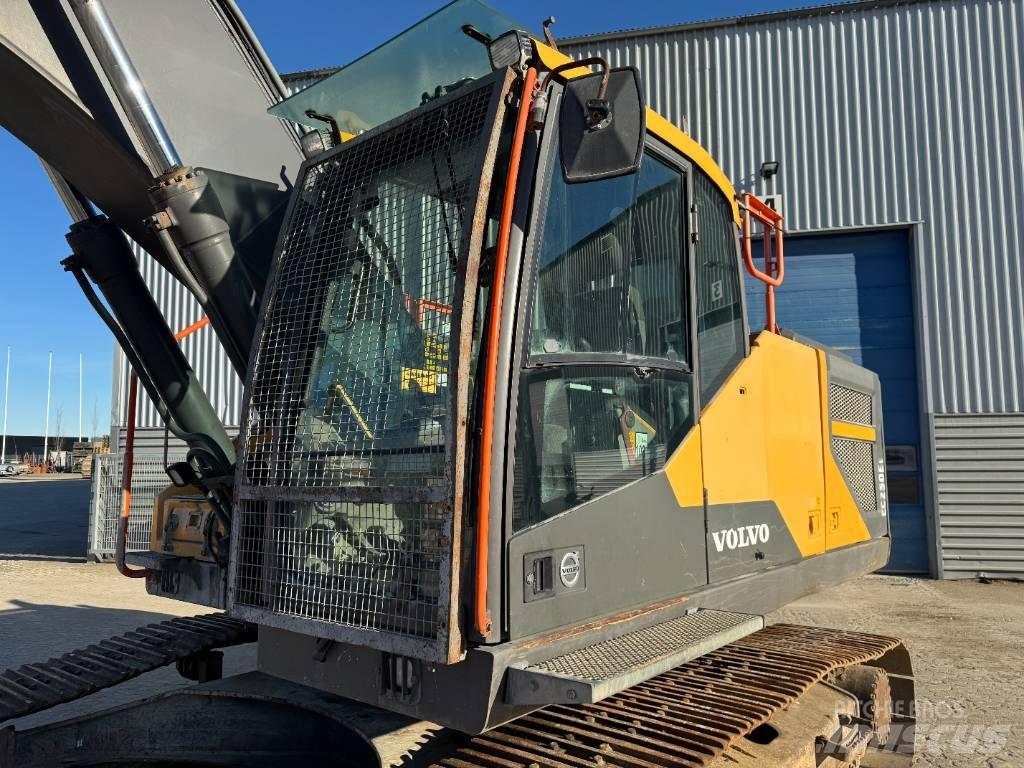Volvo EC 250 EL Pásové rýpadlá