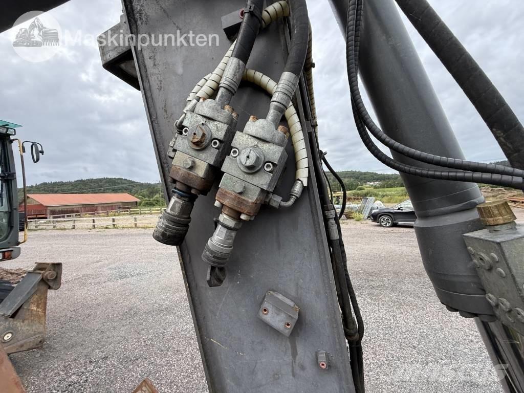 Volvo EW 140 C Kolesové rýpadlá