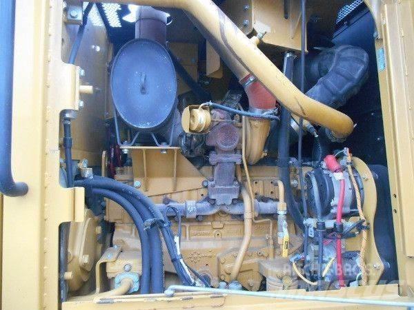 CAT 140M Grejdery