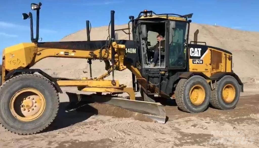 CAT 140M Grejdery