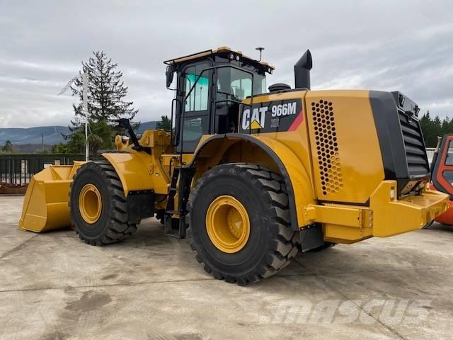 CAT 966 M Kolesové nakladače