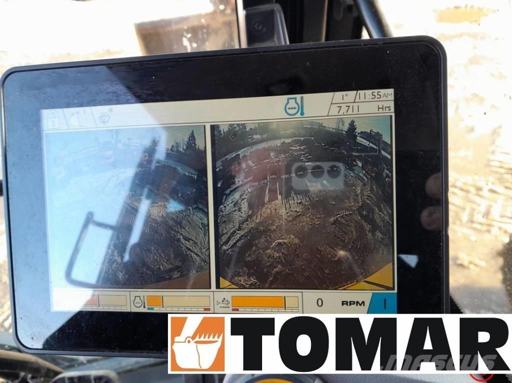 JCB 245 XR Pásové rýpadlá