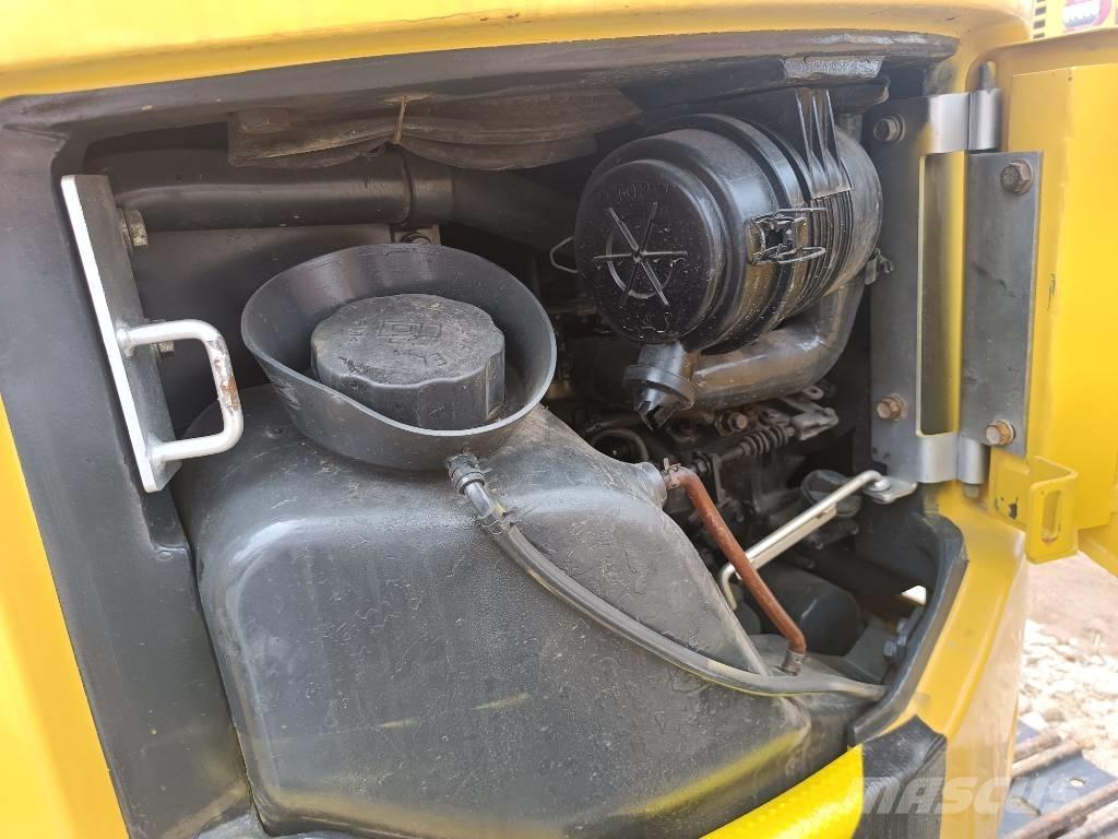 Komatsu PC 18 Pásové rýpadlá