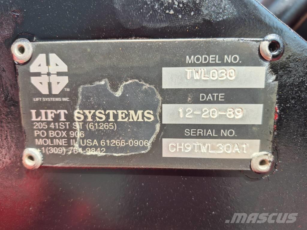  Lift Systems TWL030 Univerzálne terénne žeriavy